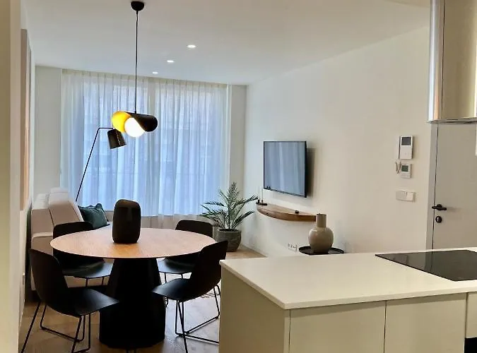 Reyes Catolicos Premium Homes *